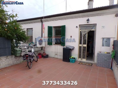 Foto Villa a schiera a Jesi di 130 m² con 3 locali in vendita