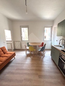 Foto Appartamento in Via Vermiglioli, Perugia di 104 m² con 4 locali