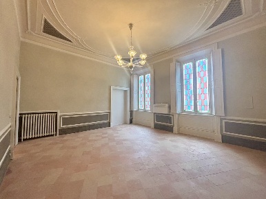 Foto Appartamento in della Repubblica, Parma Centro Storico di 180 m²
