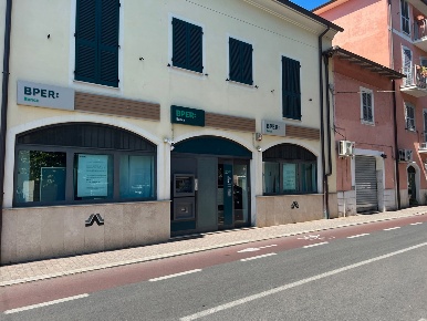 Foto Negozio in Via locale in via della stazione 59, Narni Narni Scalo