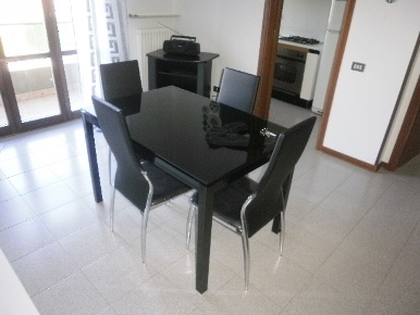 Foto Appartamento a Adria Centro di 70 m² con 4 locali in affitto