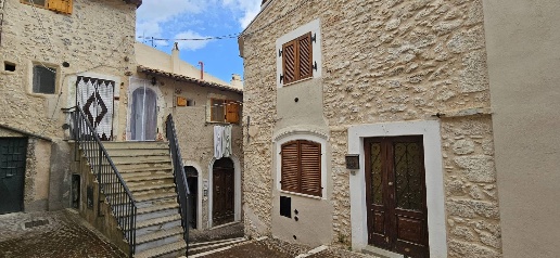 Foto Appartamento in Rione Orientale, Castel del Monte di 160 m² in vendita