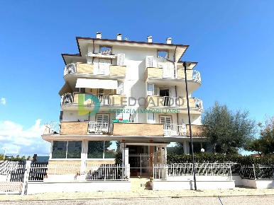 Foto Appartamento in Via Portofino, Giulianova Centro di 68 m² con 4 locali