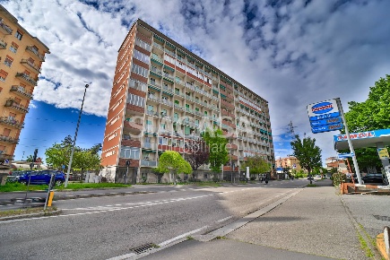 Foto Ufficio a Cologno Monzese Centro di 106 m² con 3 locali in vendita