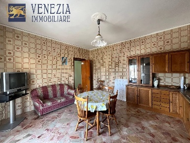 Foto Appartamento in Via montella, Sciacca Centro di 90 m² con 3 locali