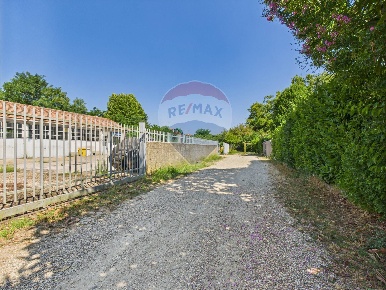 Foto Terreno residenziale in corso partigiani, Certosa di Pavia di 1500 m²