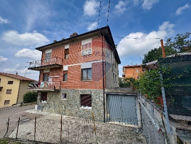 Foto Appartamento in FABBRICA, Canossa Ciano D'enza di 150 m² con 8 locali