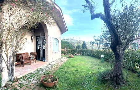 Foto Villa singola in Via della Croce, Casanova Lerrone Centro di 110 m²