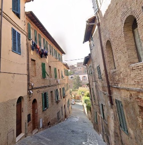 Foto Appartamento in Via dei Baroncelli, Siena Provenzano di 102 m²