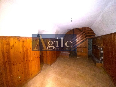Foto Appartamento in vicolo stretto, Ripatransone Centro di 75 m²