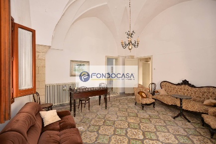 Foto Villa singola a Nociglia di 370 m² con 14 locali in vendita