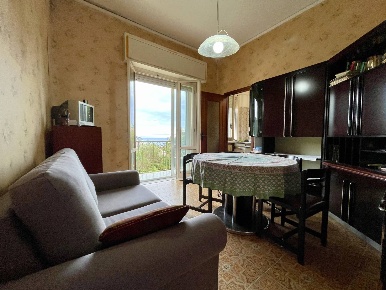Foto Appartamento in Via Piave, Pietra Ligure Centro di 49 m² con 2 locali