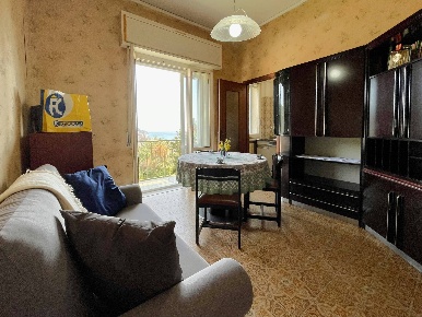 Foto Appartamento in Via Piave, Pietra Ligure Centro di 49 m² con 2 locali