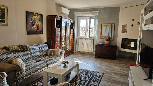 Foto Appartamento in Cartoceto, Cartoceto Centro di 100 m² con 3 locali