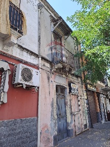 Foto Appartamento in Via Mulino A Vento, Catania di 52 m² con 2 locali