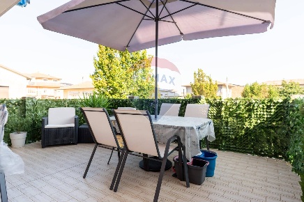 Foto Appartamento in via MILITE IGNOTO, Taglio di Po Centro di 84 m²