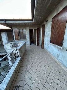 Foto Appartamento in Via Muoni 21, Antegnate di 184 m² con 6 locali