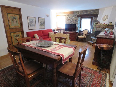 Foto Appartamento in Strada delle Greggi 7, Courmayeur Centro di 67 m²