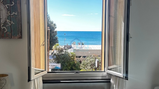Foto Appartamento in Via Matteo Repetto 21, Albissola Marina di 50 m²