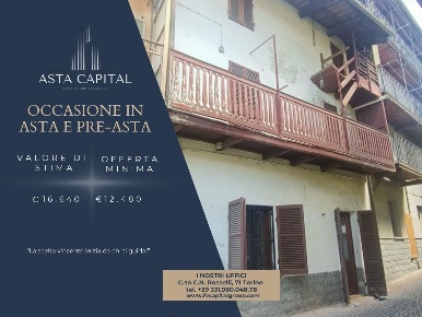 Foto Appartamento in Via  Roma, Piverone Centro di 107 m² con 4 locali