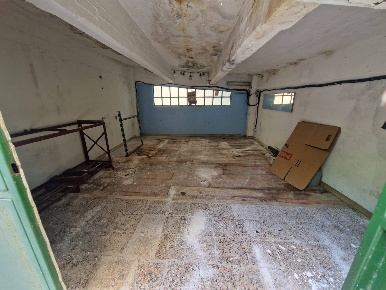 Foto Box in Via Enrico Morselli, Genova Voltri di 18 m² con 1 locali