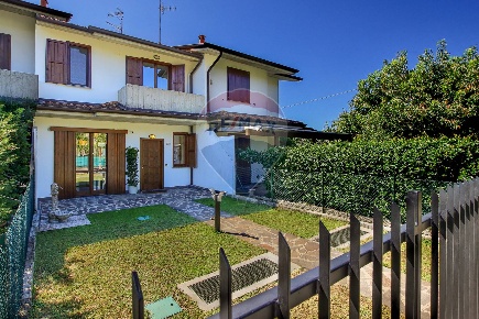 Foto Villa a schiera in VIA NAZIONALE, San Paolo d'Argon Centro di 167 m²