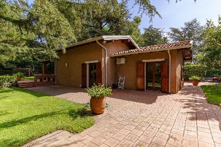 Foto Villa unifamiliare a Mascalucia Centro di 115 m² con 4 locali