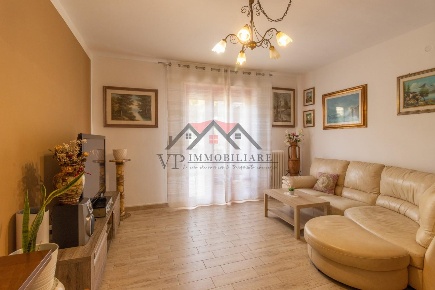 Foto Appartamento a Pomarance Centro di 133 m² con 4 locali in vendita