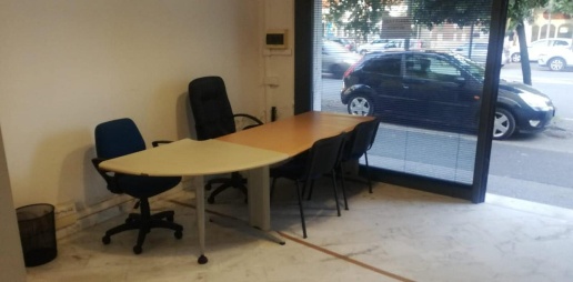 Foto Locale commerciale a Carrara Avenza di 25 m² con 2 locali in vendita