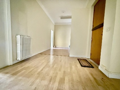 Foto Appartamento a Pontedera Centro di 114 m² con 4 locali in vendita