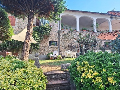 Foto Casa indipendente a Capannori Gragnano - Lappato di 180 m² in vendita