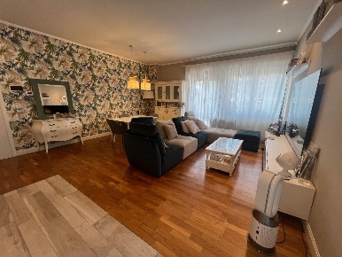 Foto Appartamento a Camaiore Capezzano Pianore di 90 m² con 5 locali