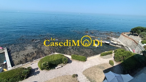 Foto Appartamento a Livorno Antignano - Banditella di 100 m² con 4 locali