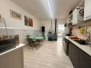 Foto Appartamento a Cascina Centro di 90 m² con 4 locali in vendita