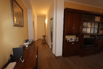 Foto Appartamento a La Spezia Migliarina di 90 m² con 5 locali in vendita