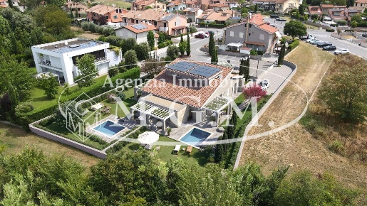 Foto Casa indipendente a Calcinaia di 137 m² con 5 locali in vendita