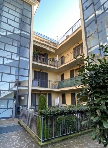 Foto Appartamento a Pozzo d'Adda di 78 m² con 3 locali in vendita