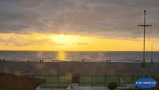 Foto Attico a Viareggio Lungomare di 102 m² con 5 locali in vendita