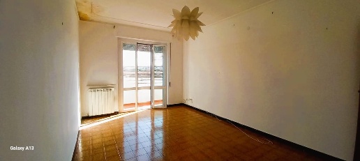 Foto Appartamento a Carrara Marina di Carrara di 85 m² con 4 locali
