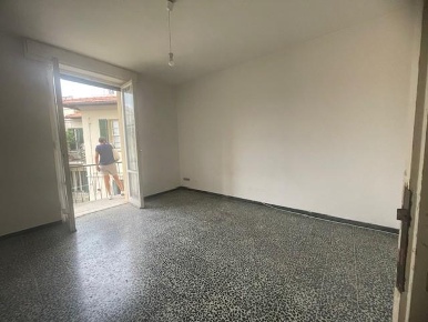 Foto Appartamento a Pisa Sant'Antonio di 110 m² con 5 locali in vendita