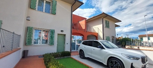 Foto Villa a schiera a Serravalle Pistoiese Cantagrillo Casalguidi