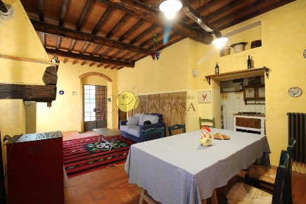 Foto Rustico a Rignano sull'Arno di 90 m² con 4 locali in vendita