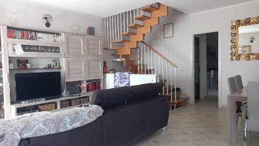 Foto Case semi ndipendenti a Carrara Fontia, Fossola, Fossone di 200 m²