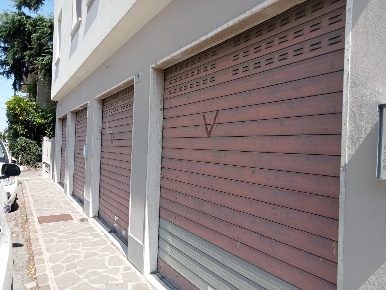 Foto Negozio a Modena Sant'Agnese - Università di 100 m² con 2 locali
