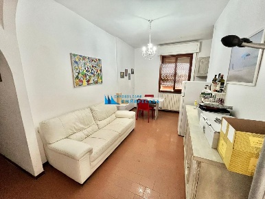 Foto Appartamento a Montignoso Cinquale di 80 m² con 3 locali in vendita