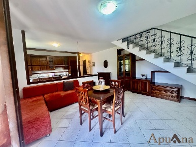 Foto Villa a schiera a Massa Centro di 120 m² con 3 locali in vendita