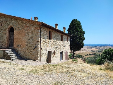 Foto Cessione attività a Chianni Centro di 510 m² con 12 locali in vendita