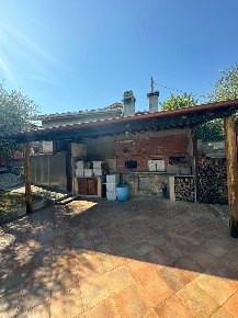 Foto Casa indipendente a Capannori Colle di Compito - Castelvecchio