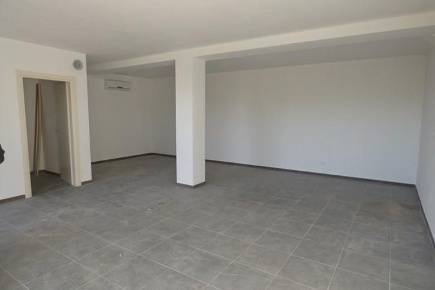 Foto Ufficio a Capannori Lammari - Lunata di 120 m² con 1 locali in affitto