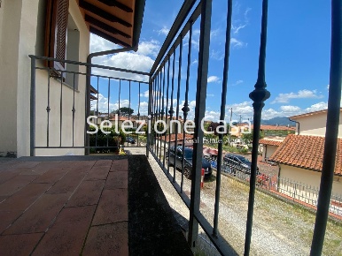 Foto Appartamento a Santa Maria a Monte Centro di 55 m² con 3 locali